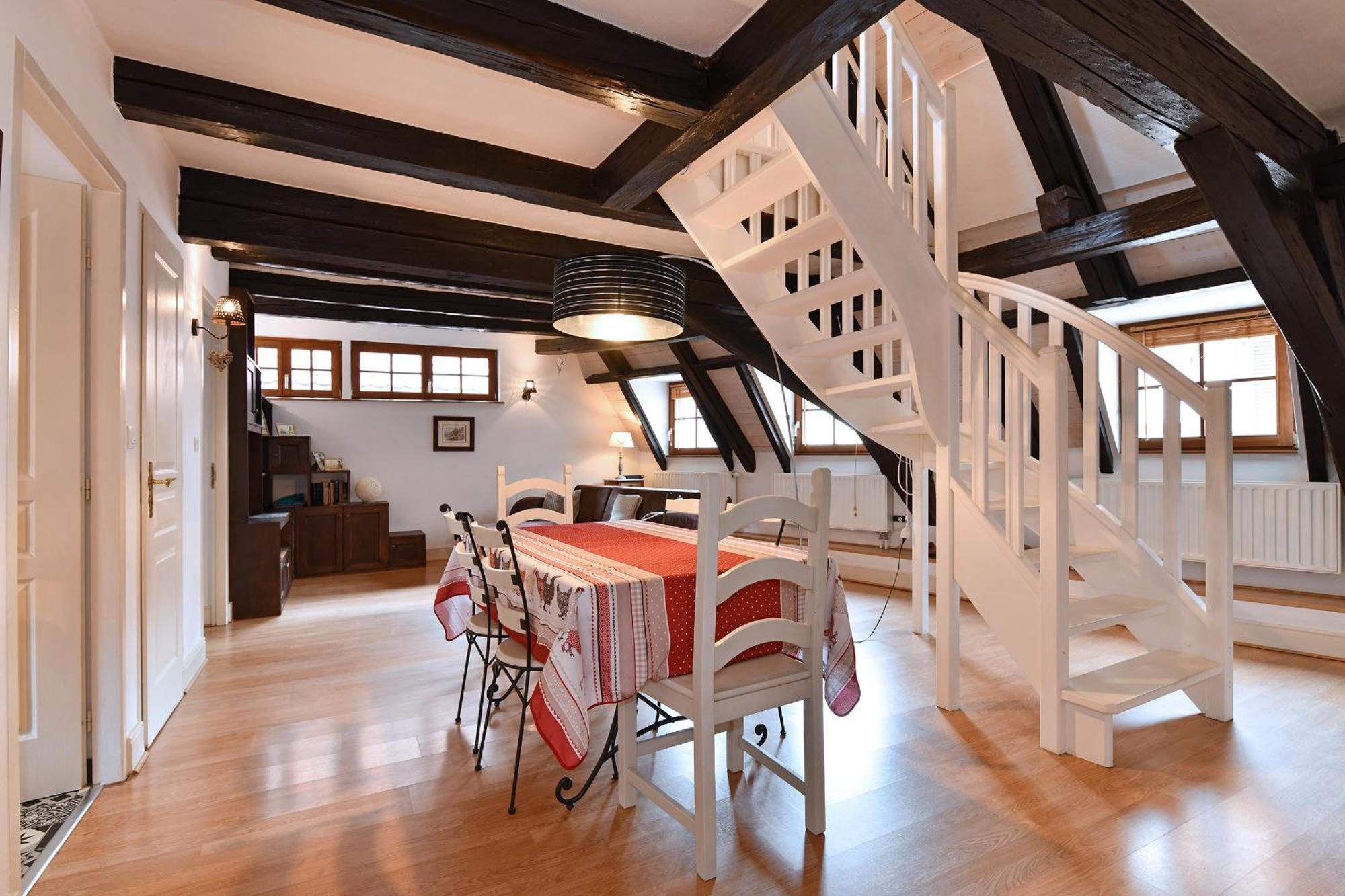 Au Nid D'Hirondelles Daire Ribeauvillé Dış mekan fotoğraf